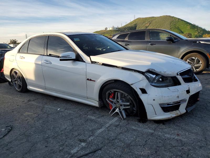 Photo 4 from auction – 2013 MERCEDES-BENZ C 63 AMG with VIN WDDGF7HB5DA836968
