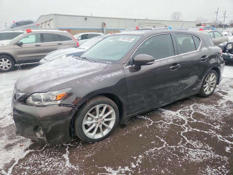 LEXUS CT 200 2013 with VIN JTHKD5BH9D2152252 - Photo from auction