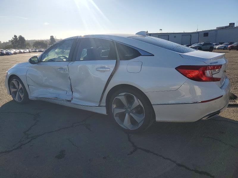 Photo 2 from auction – 2018 HONDA ACCORD with VIN 1HGCV2F98JA004763