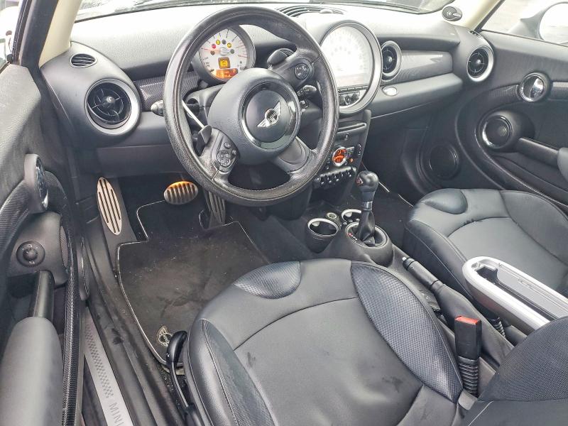 Photo 8 from auction – 2011 MINI COOPER S C with VIN WMWZG3C53BTY35665
