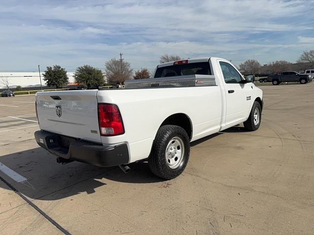 Фото 4 с аукциона – 2016 RAM 1500 ST с VIN 3C6JR6DG2GG325847