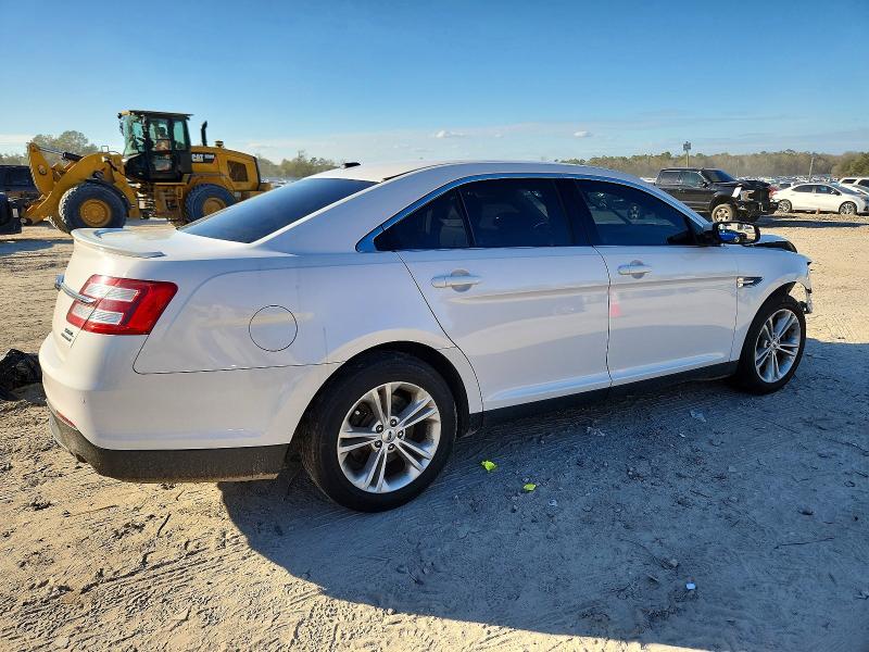 Photo 3 from auction – 2016 FORD TAURUS SEL with VIN 1FAHP2E84GG142769