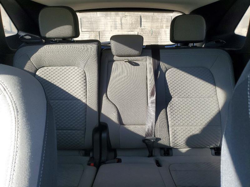 Photo 10 from auction – 2021 FORD ESCAPE with VIN 1FMCU0G69MUA82428