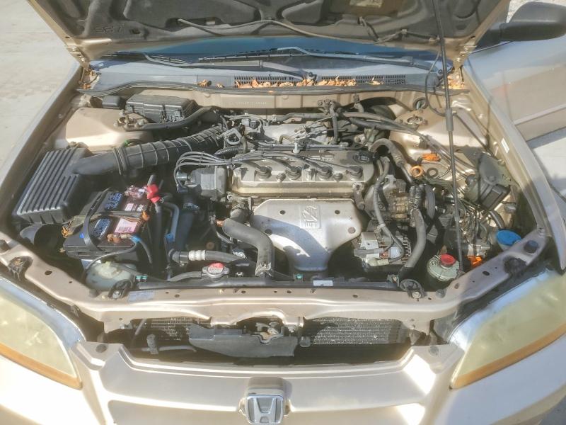 Photo 11 from auction – 2000 HONDA ACCORD EX with VIN JHMCG5659YC028588