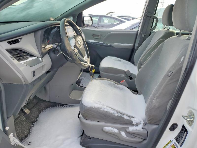 Photo 7 from auction – 2015 TOYOTA SIENNA with VIN 5TDZK3DC5FS651542