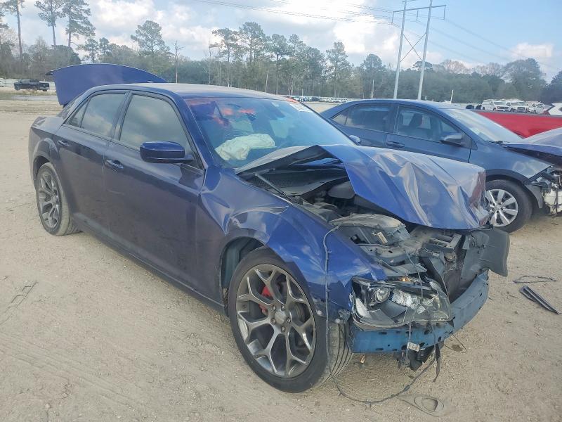 Photo 4 from auction – 2015 CHRYSLER 300 with VIN 2C3CCABG3FH743216