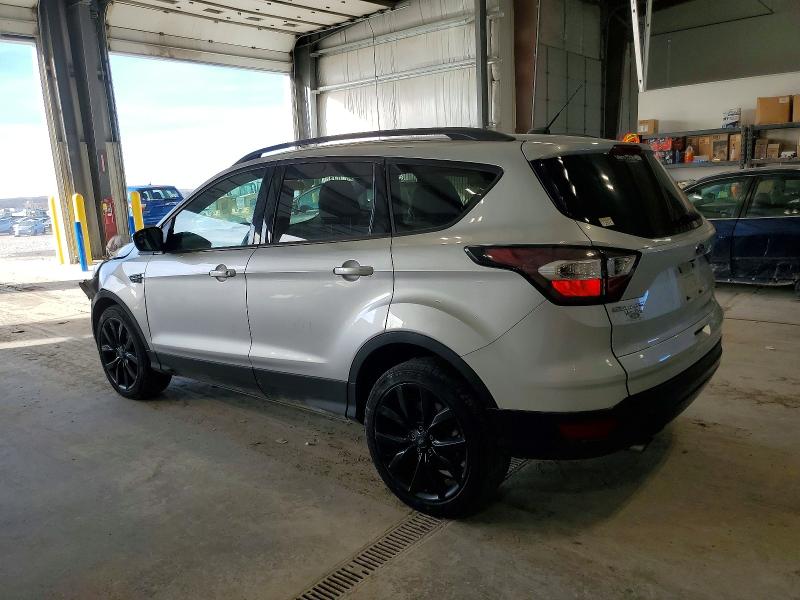 Photo 2 from auction – 2017 FORD ESCAPE SE with VIN 1FMCU9GD8HUE16330