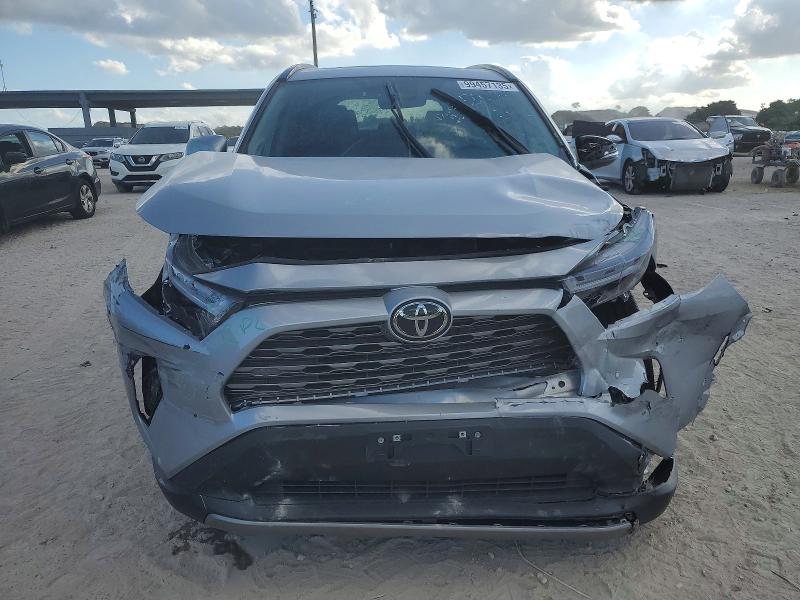 Photo 5 from auction – 2025 TOYOTA RAV4 LIMIT with VIN 2T3Y1RFVXSW429653