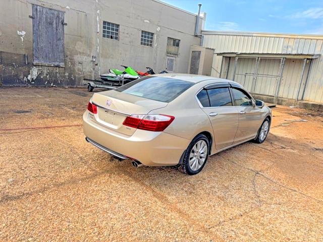 Photo 4 from auction – 2015 HONDA ACCORD with VIN 1HGCR3F88FA006392