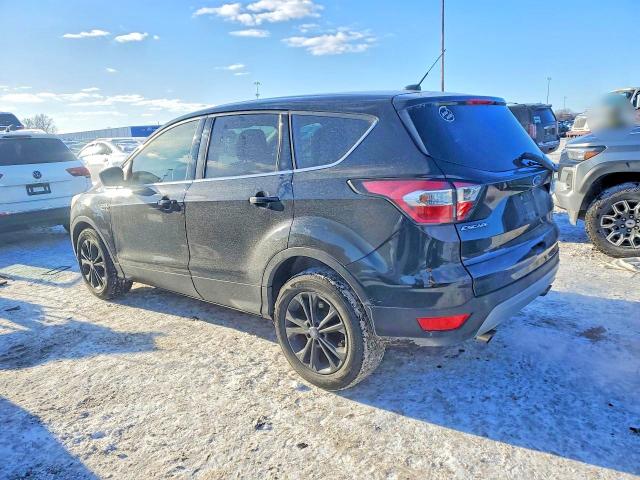 Photo 2 from auction – 2017 FORD ESCAPE with VIN 1FMCU0GD8HUB99891