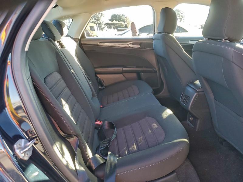 Photo 10 from auction – 2020 FORD FUSION SE with VIN 3FA6P0LU9LR112715