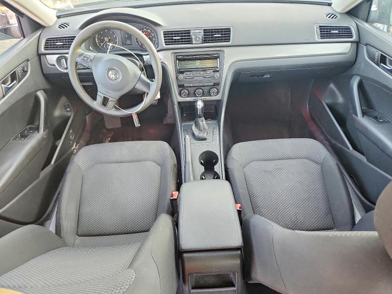 Photo 8 from auction – 2013 VOLKSWAGEN PASSAT S with VIN 1VWAP7A38DC030074