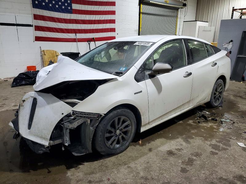 TOYOTA PRIUS LE 2022 with VIN JTDL9MFUXN3035669 - Photo from auction