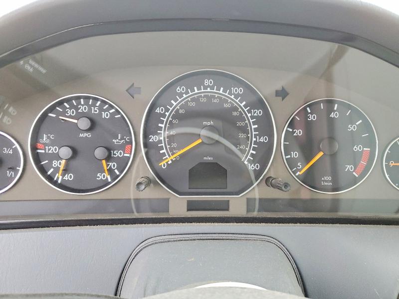 Photo 9 from auction – 2000 MERCEDES-BENZ SL 500 with VIN WDBFA68F3YF189883