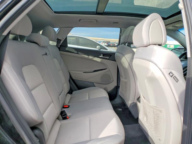 Photo 10 from auction – 2018 HYUNDAI TUCSON VAL with VIN KM8J3CA28JU793910