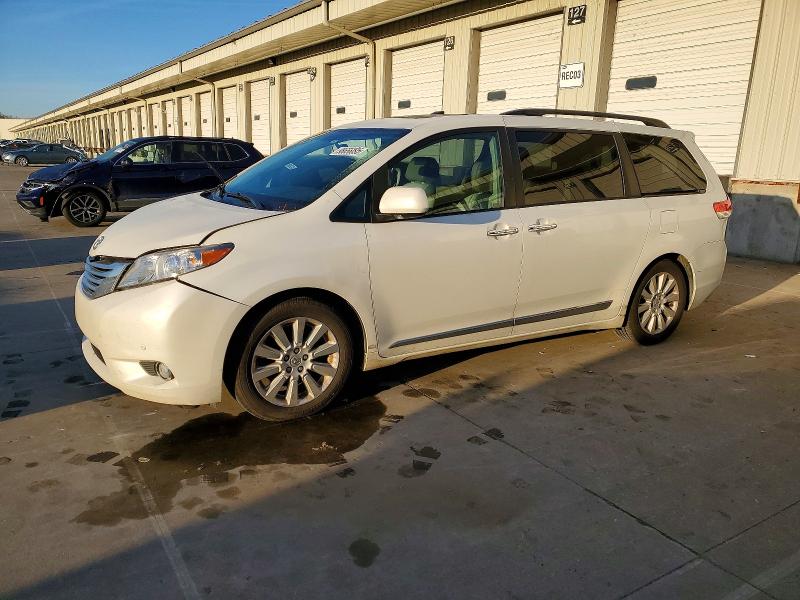 TOYOTA SIENNA XLE 2012 z numerem VIN 5TDYK3DC1CS263621 - Zdjęcie z aukcji