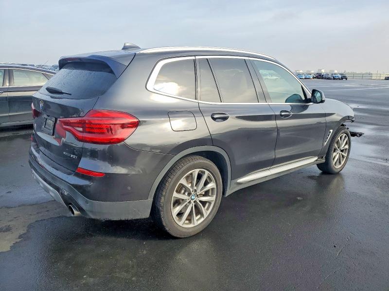 Photo 3 from auction – 2019 BMW X3 XDRIVE3 with VIN 5UXTR9C57KLR06144