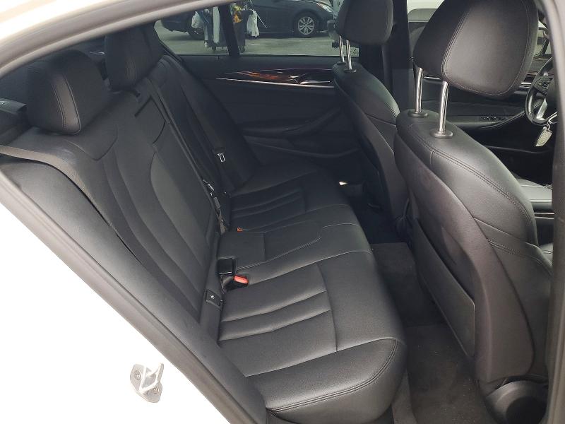 Photo 10 from auction – 2018 BMW 530E with VIN WBAJA9C5XJB034091