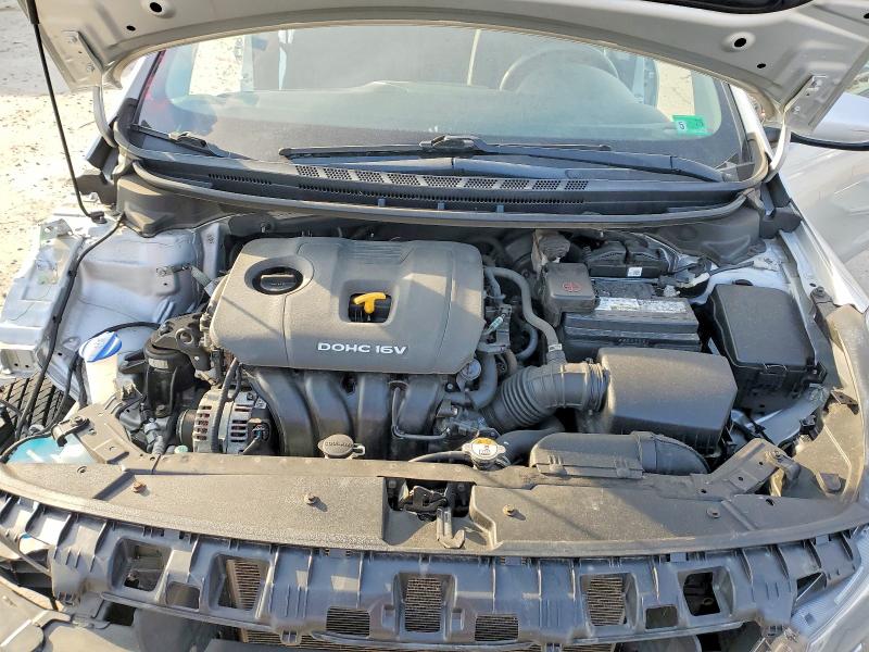 Photo 11 from auction – 2018 KIA FORTE LX with VIN 3KPFL4A72JE253396