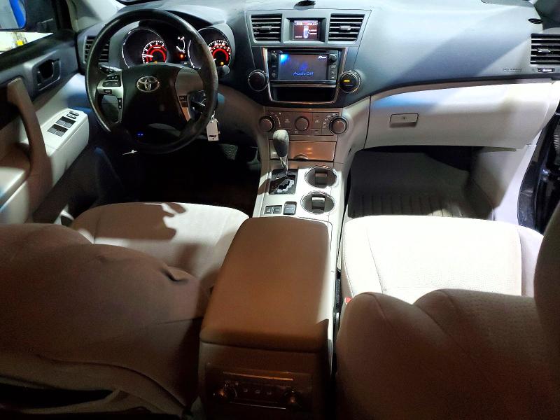 Photo 8 from auction – 2013 TOYOTA HIGHLANDER with VIN 5TDBK3EH6DS214562