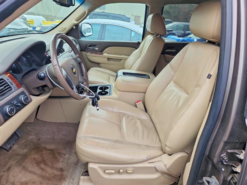Photo 7 from auction – 2012 CHEVROLET SUBURBAN K with VIN 1GNSKJE76CR134792