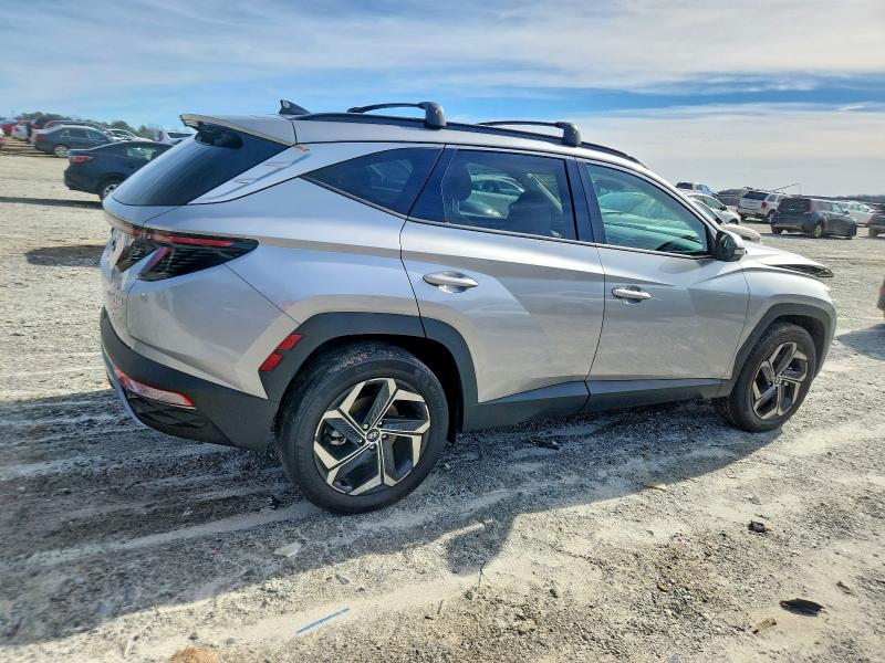 Photo 3 from auction – 2024 HYUNDAI TUCSON LIM with VIN KM8JECD11RU154857