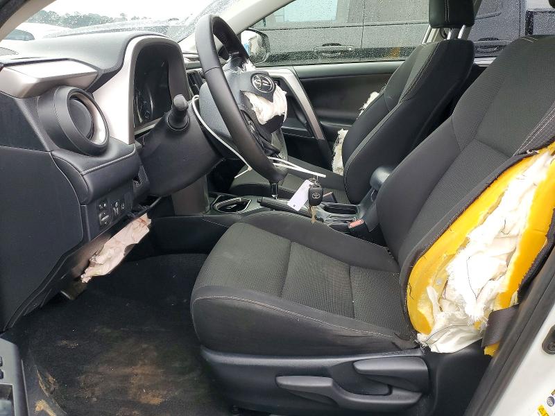 Photo 7 from auction – 2017 TOYOTA RAV4 XLE with VIN JTMWFREV3HJ132273