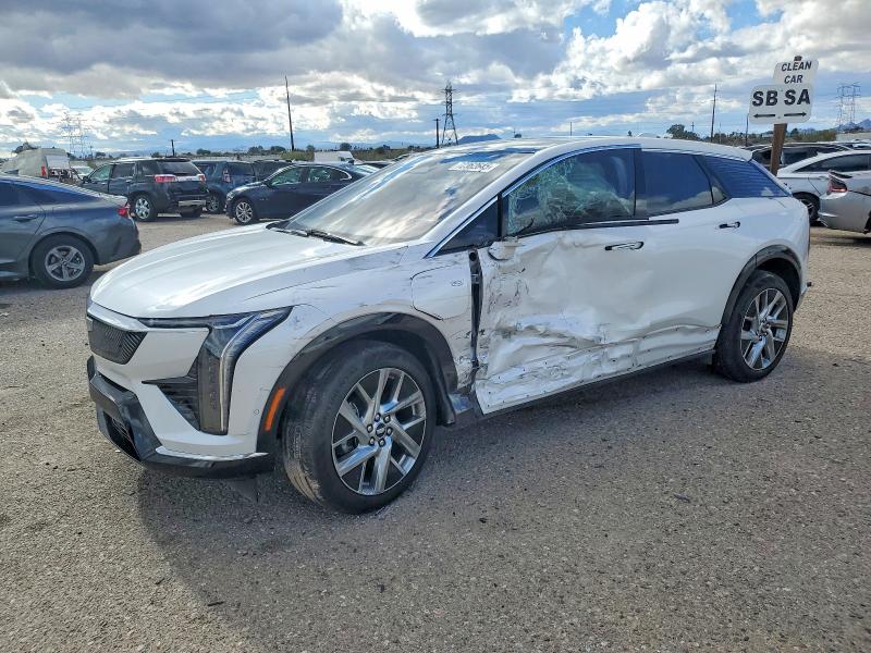 2025 CADILLAC OPTIQ LUXU