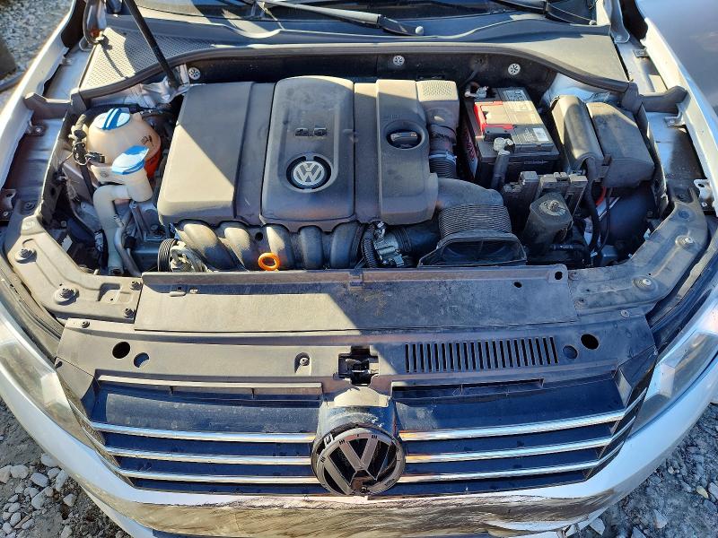 Photo 11 from auction – 2013 VOLKSWAGEN PASSAT with VIN 1VWAH7A37DC141485