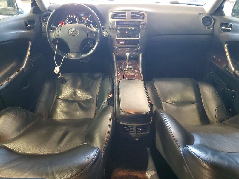 Photo 8 from auction – 2006 LEXUS IS250 AWD with VIN JTHCK262062003889