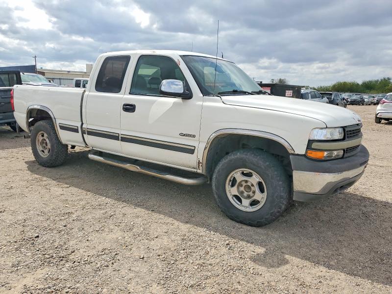 Photo 4 from auction – 2002 CHEVROLET SILVERADO with VIN 2GCEC19TX21222181
