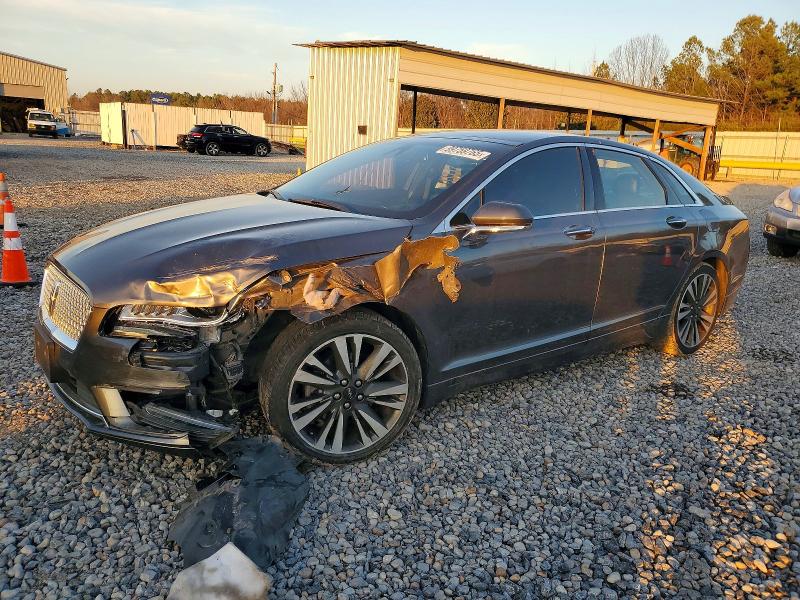 LINCOLN MKZ 2017 with VIN 3LN6L5E92HR645374 - Photo from auction