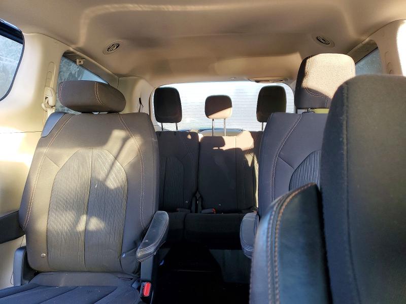 Photo 10 from auction – 2017 CHRYSLER PACIFICA with VIN 2C4RC1CG7HR723049