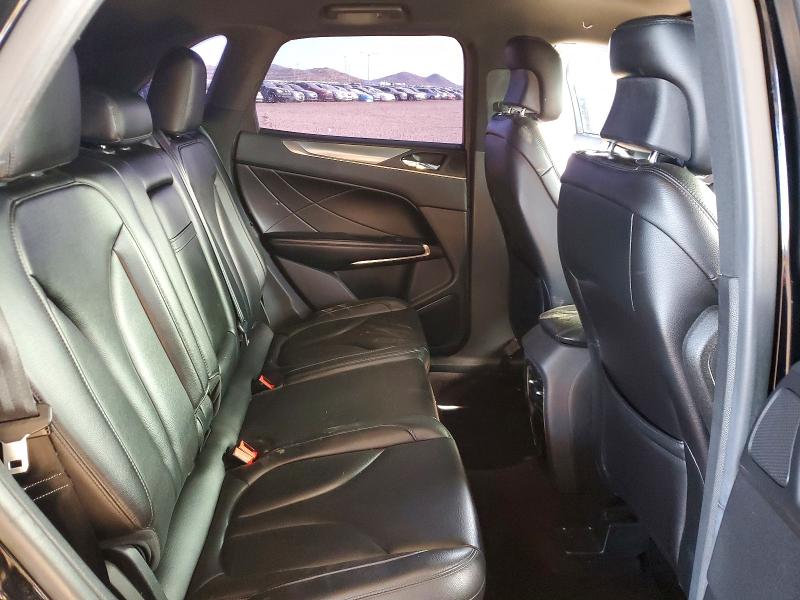 Photo 11 from auction – 2017 LINCOLN MKC with VIN 5LMCJ1C95HUL35858