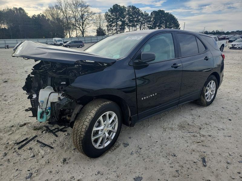 CHEVROLET EQUINOX LS 2022 with VIN 2GNAXFEV3N6152822 - Photo from auction