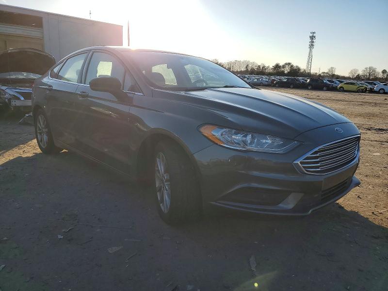 Photo 4 from auction – 2017 FORD FUSION with VIN 3FA6P0HD6HR289402