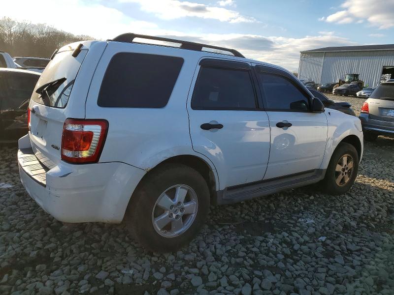 Photo 3 from auction – 2009 FORD ESCAPE with VIN 1FMCU93G89KC38304