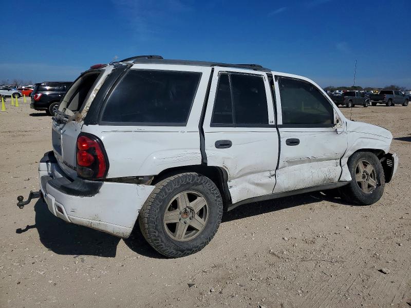 Photo 3 from auction – 2003 CHEVROLET TRAILBLAZER with VIN 1GNDT13S732217332