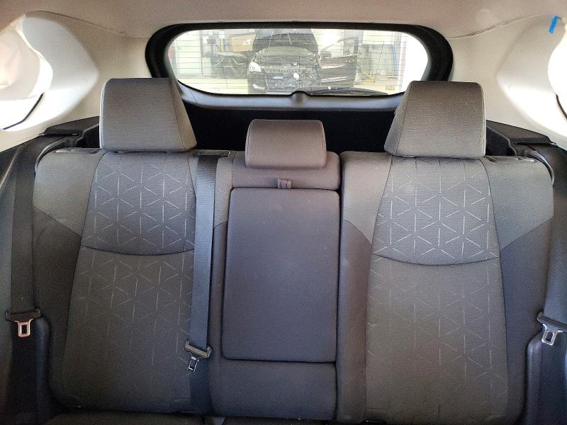 Photo 10 from auction – 2022 TOYOTA RAV4 with VIN 2T3W1RFV9NW192794