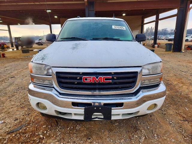Photo 5 from auction – 2005 GMC NEW SIERRA with VIN 2GTEK13T551104295