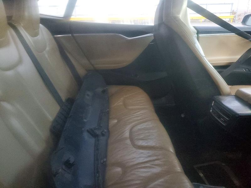 Photo 10 from auction – 2015 TESLA MODEL S with VIN 5YJSA1H28FF080837