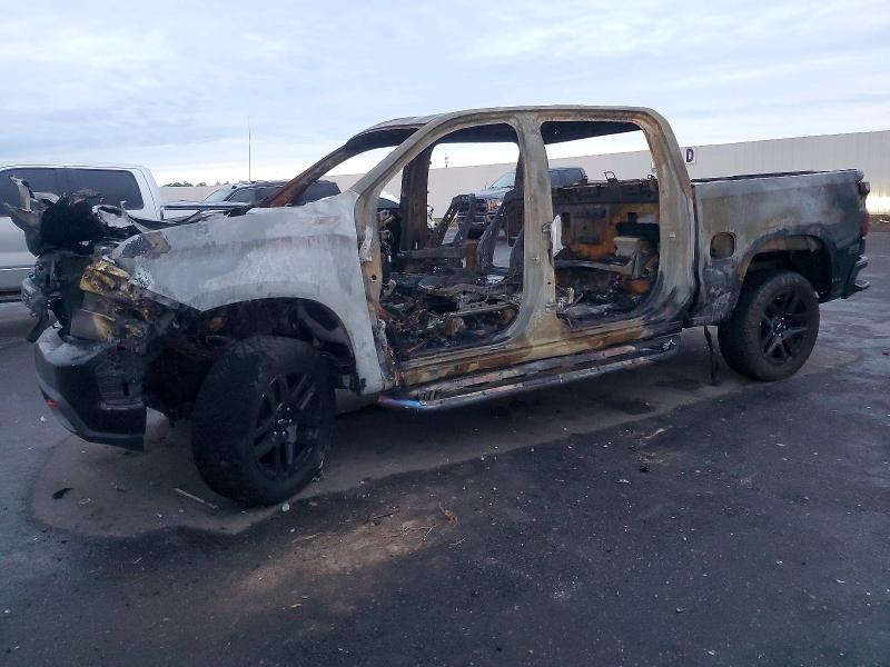CHEVROLET SILVERADO 2021 with VIN 1GCPYCEF0MZ431882 - Photo from auction