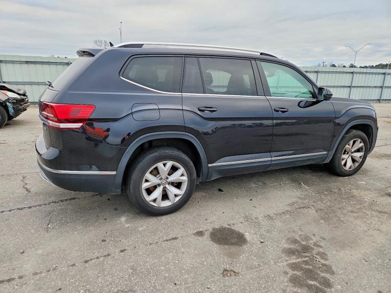 Photo 3 from auction – 2018 VOLKSWAGEN ATLAS SEL with VIN 1V2ER2CA3JC574957