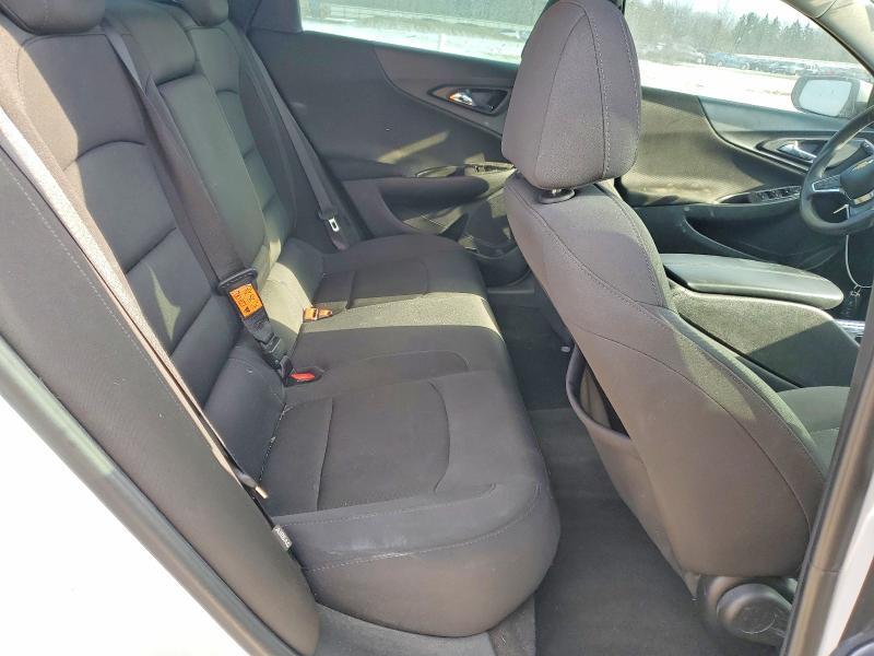 Photo 10 from auction – 2016 CHEVROLET MALIBU LT with VIN 1G1ZE5ST9GF291675