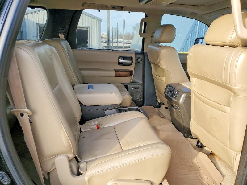 Photo 11 from auction – 2010 TOYOTA SEQUOIA with VIN 5TDDY5G1XAS038632