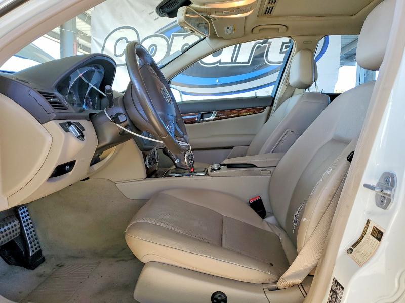 Photo 7 from auction – 2011 MERCEDES-BENZ C 300 with VIN WDDGF5EB8BR177467