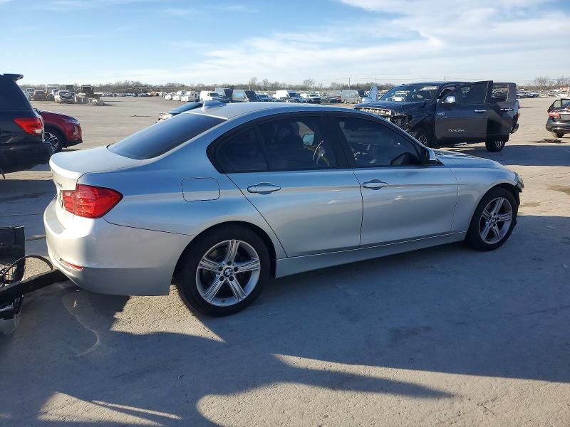 Photo 3 from auction – 2015 BMW 320 I with VIN WBA3B1C59FK140739