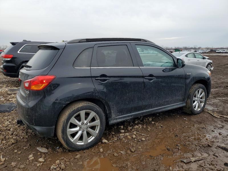 Photo 3 from auction – 2015 MITSUBISHI OUTLANDER with VIN 4A4AR4AWXFE059369