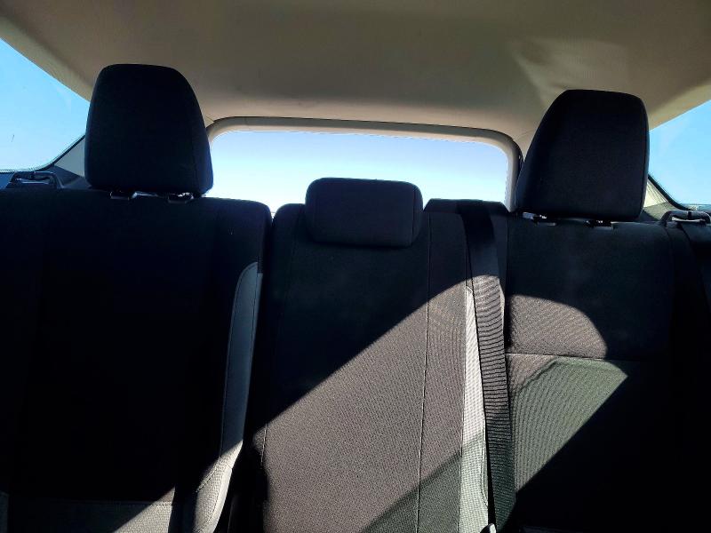 Photo 10 from auction – 2016 FORD ESCAPE S with VIN 1FMCU0F77GUA38541
