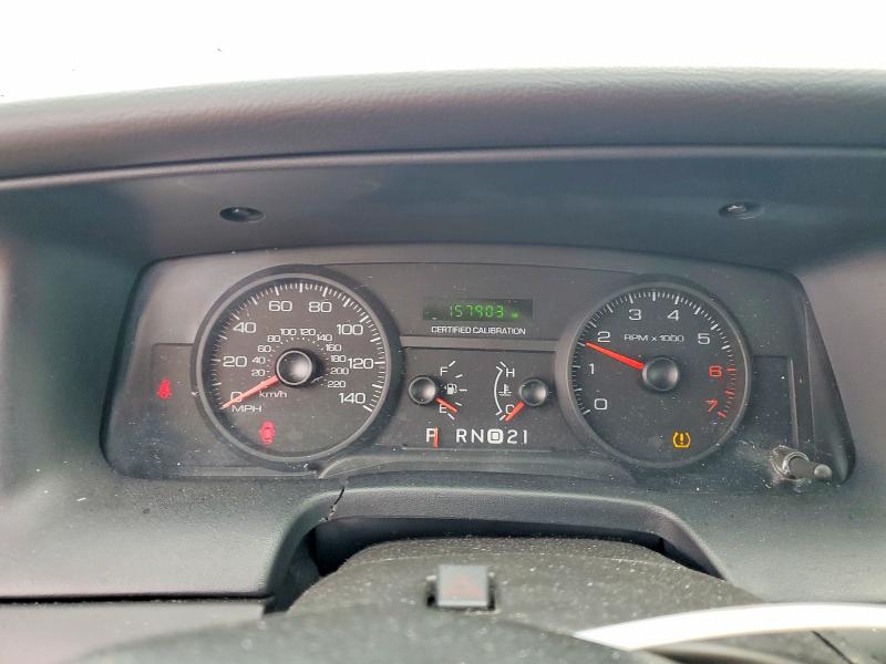 Photo 9 from auction – 2008 FORD CROWN VICT with VIN 2FAHP71V38X141052